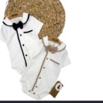 Combinaison Courte Avec Nœud Papillon Et Poche